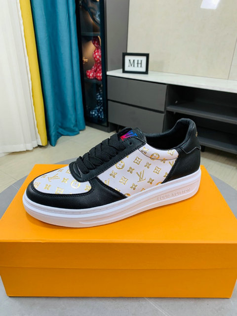 men LV shoes-027